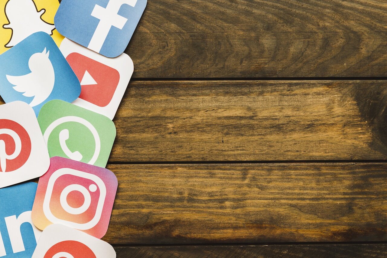 Verfolgen Sie unseren Alltag bei Instagram und Facebook